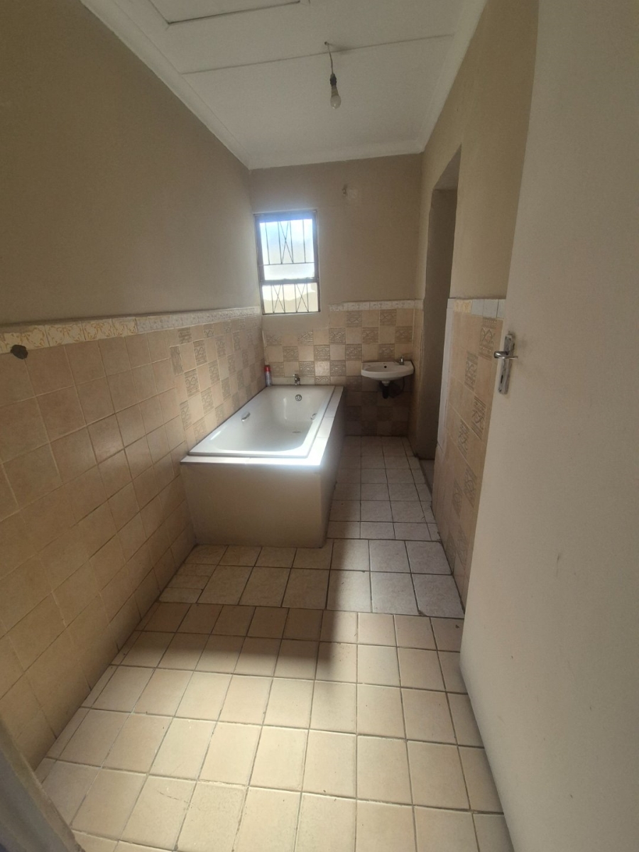 2 Bedroom Property for Sale in Soweto On Sea Eastern Cape